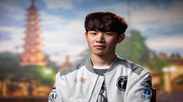 年仅20岁 年仅20岁