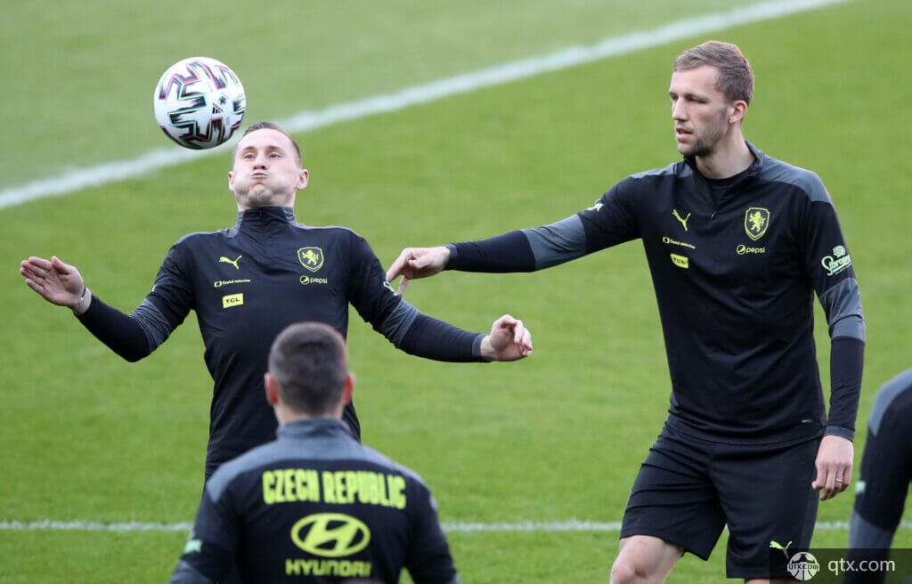 而是多个因 而是多个因