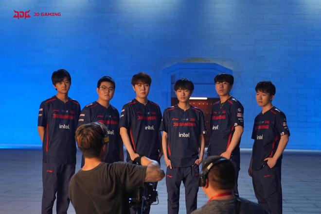 二列插上形 二列插上形